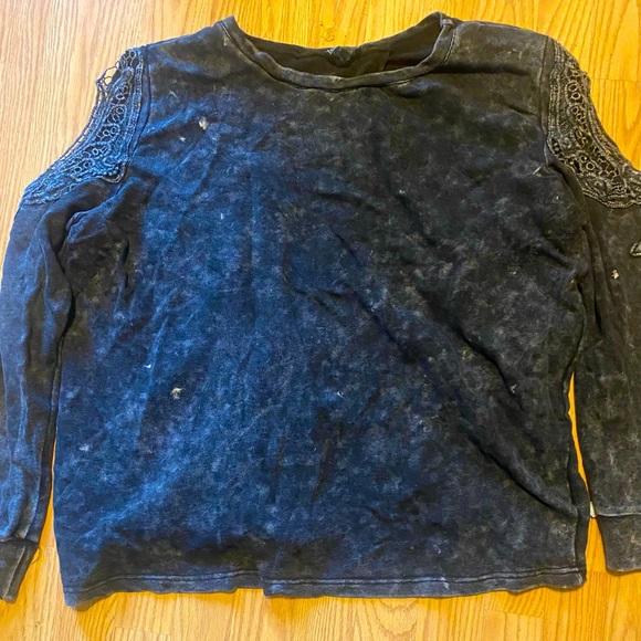 POL charcoal color long sleeve with back open sz L - Picture 2 of 4